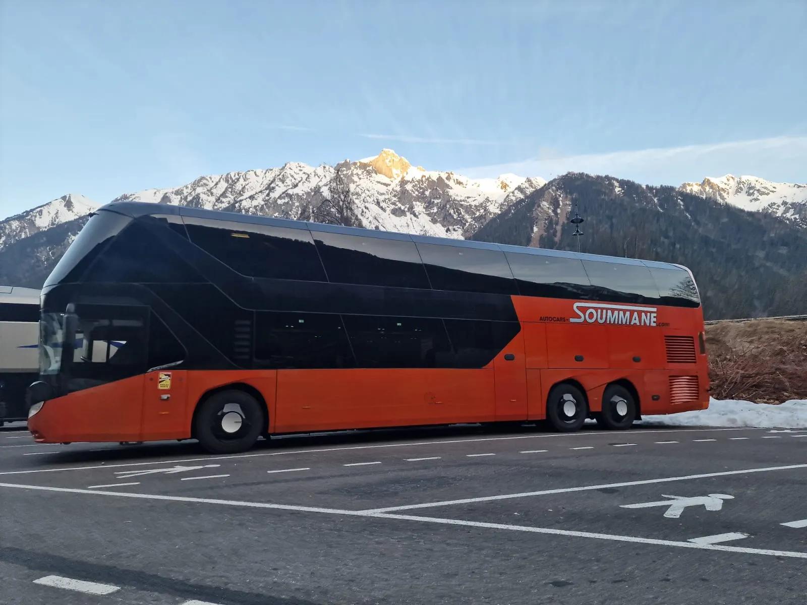 Bus double étage - Autocars-Soummane